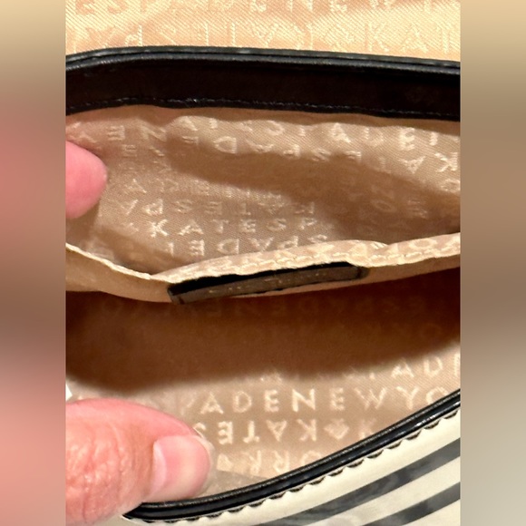 Kate Spade Small Purse - Picture 7 of 11